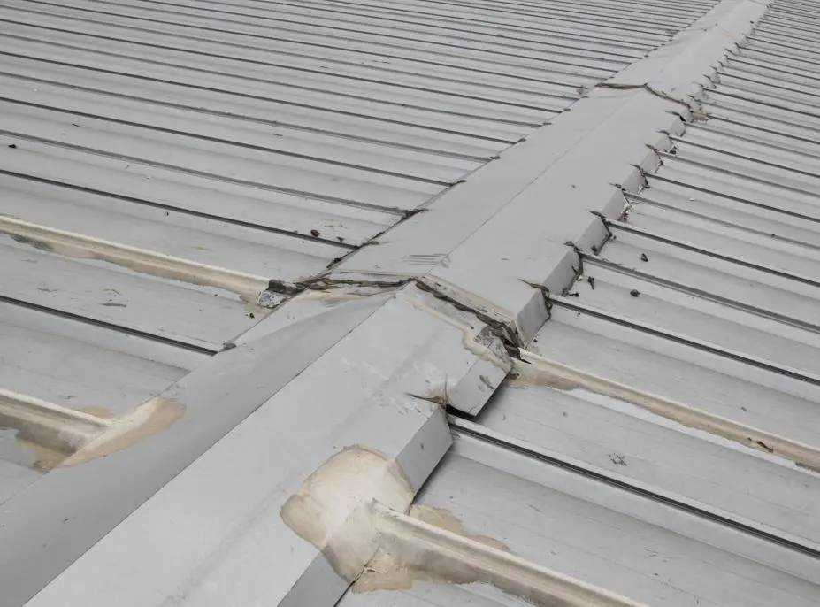 详细！金属压型钢板屋面防水修缮的4大方案