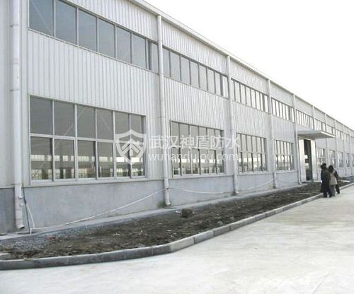 钢结构工业厂房窗户漏水维修方案